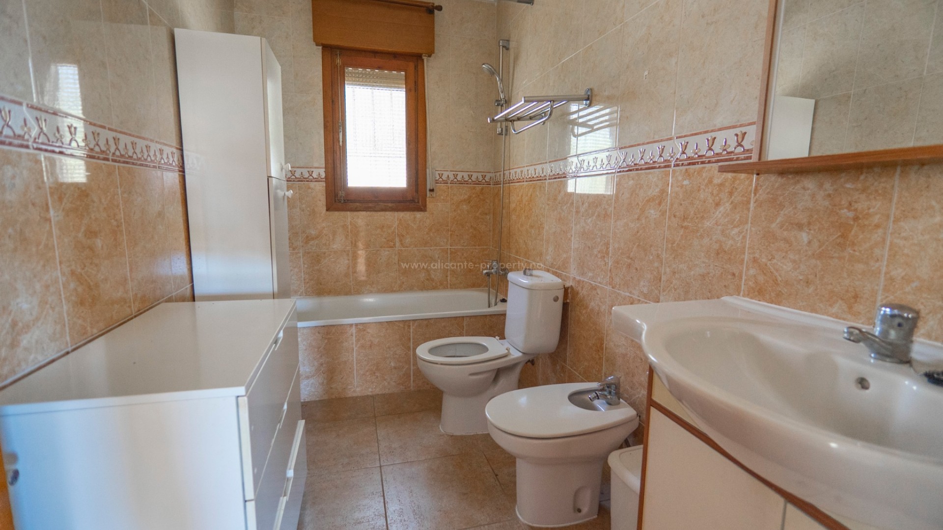 Villa in Town Center