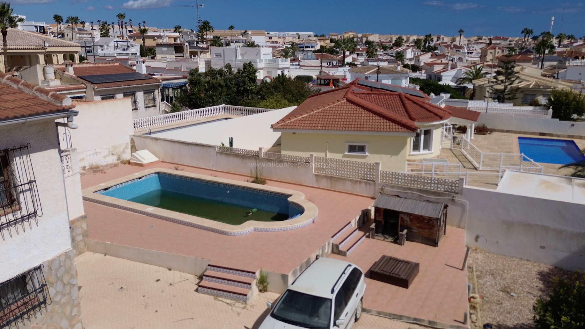 Villa in Town Center