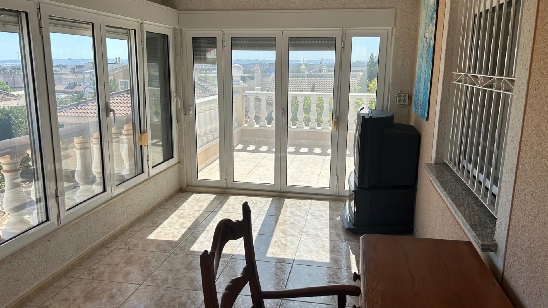 Villa in Town Center