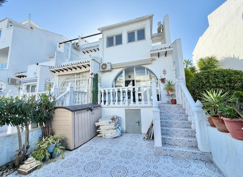 Villa in Town Center