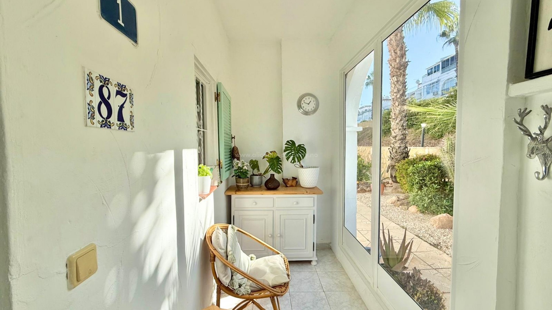 Villa in Town Center