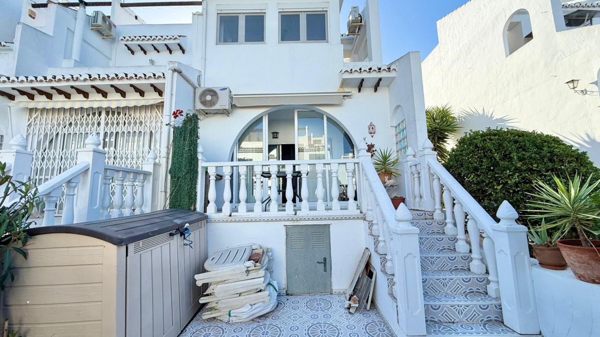 Villa in Town Center