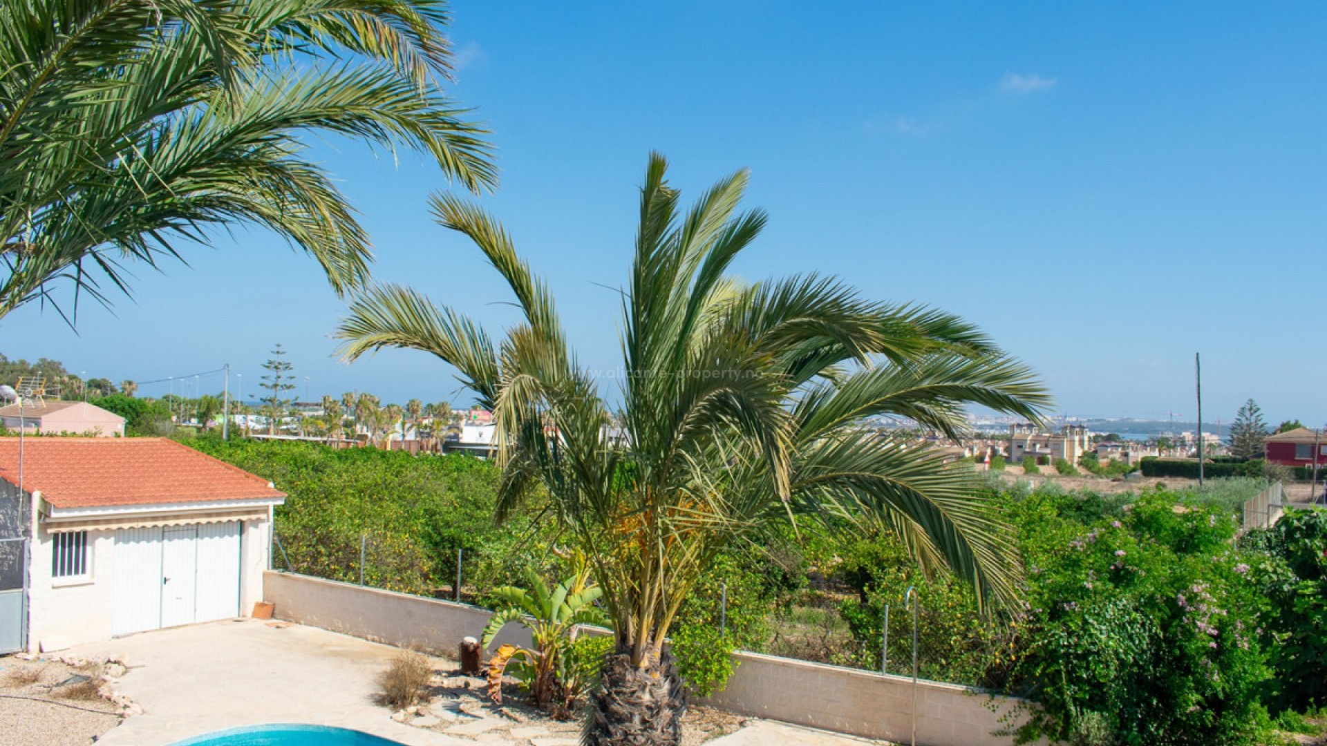 Villa in Urbanización El Raso