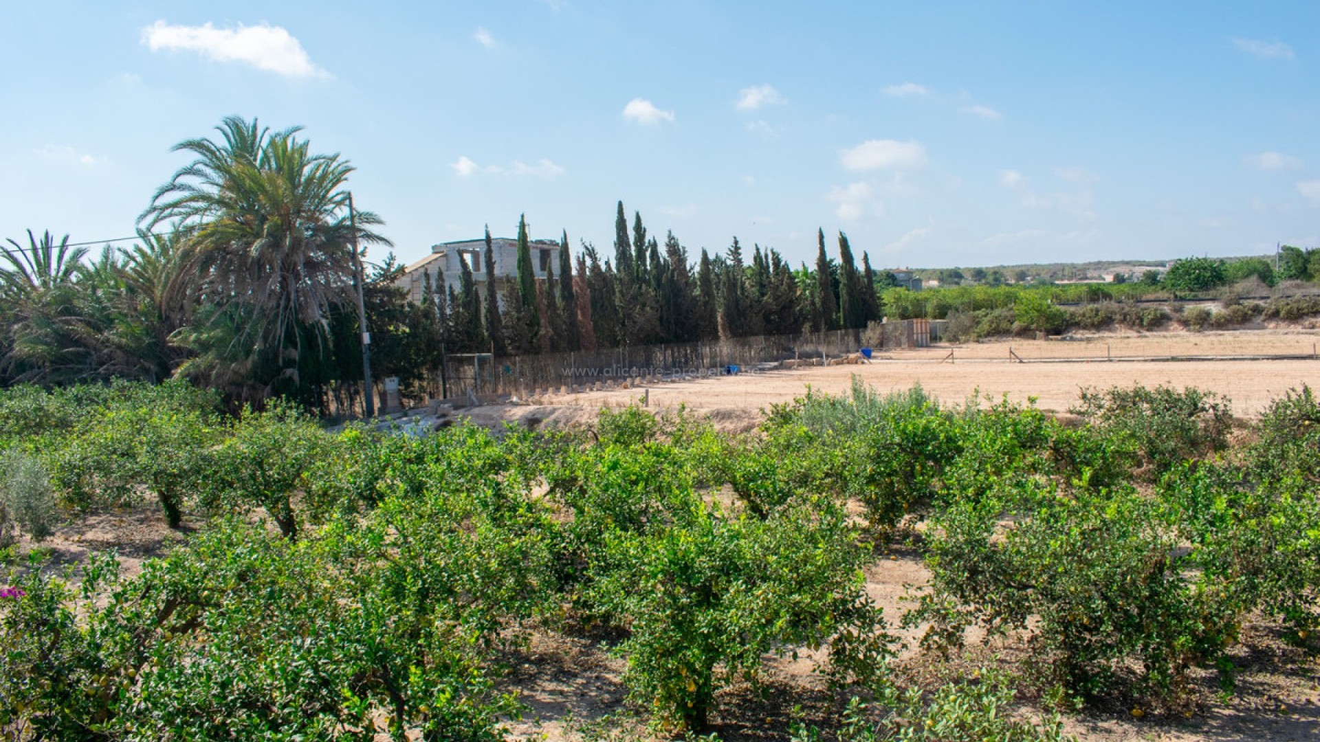 Villa in Urbanización El Raso