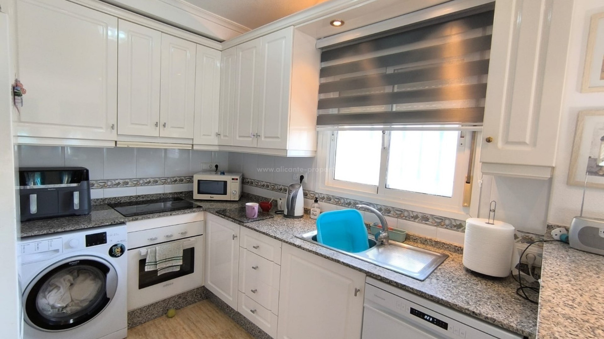 Villa in Urbanización El Raso