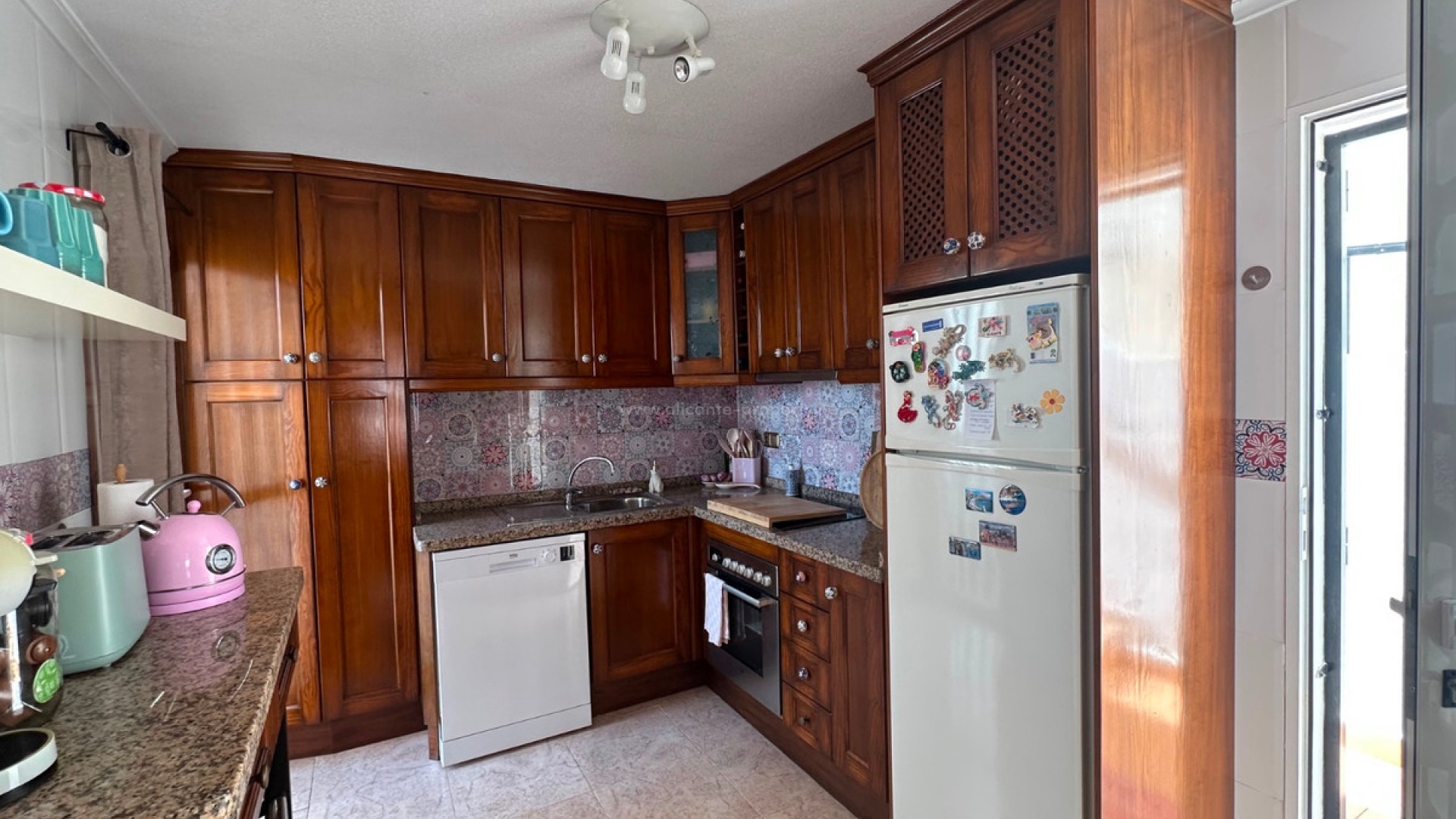 Villa in Urbanización El Raso