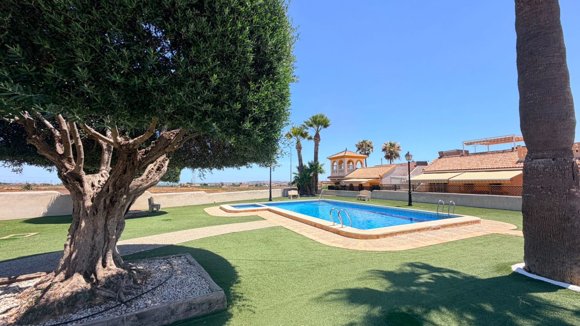 Villa in Urbanizacion montesol