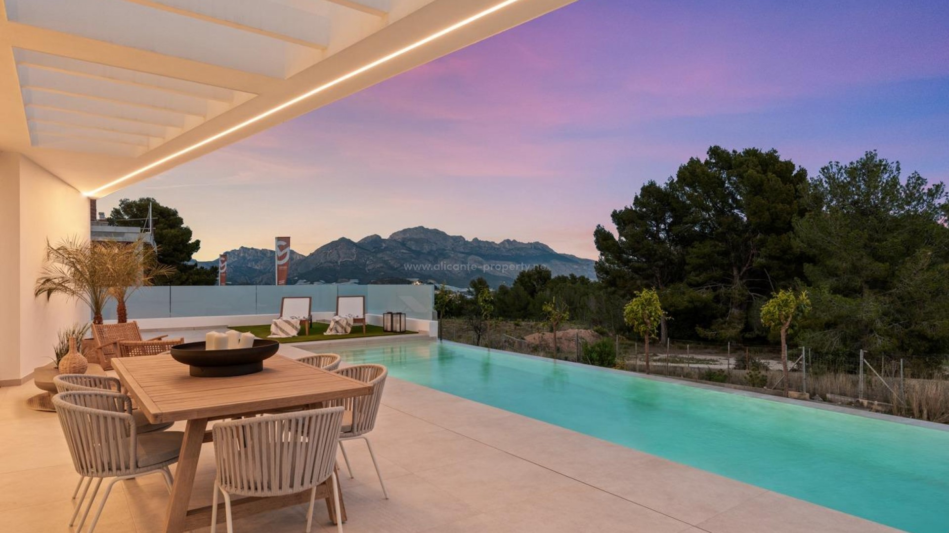 Villa in Urbanizaciones