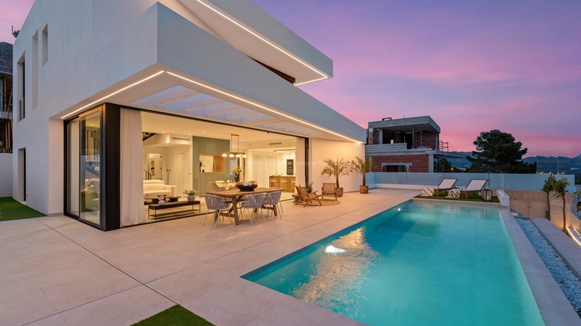 Villa in Urbanizaciones