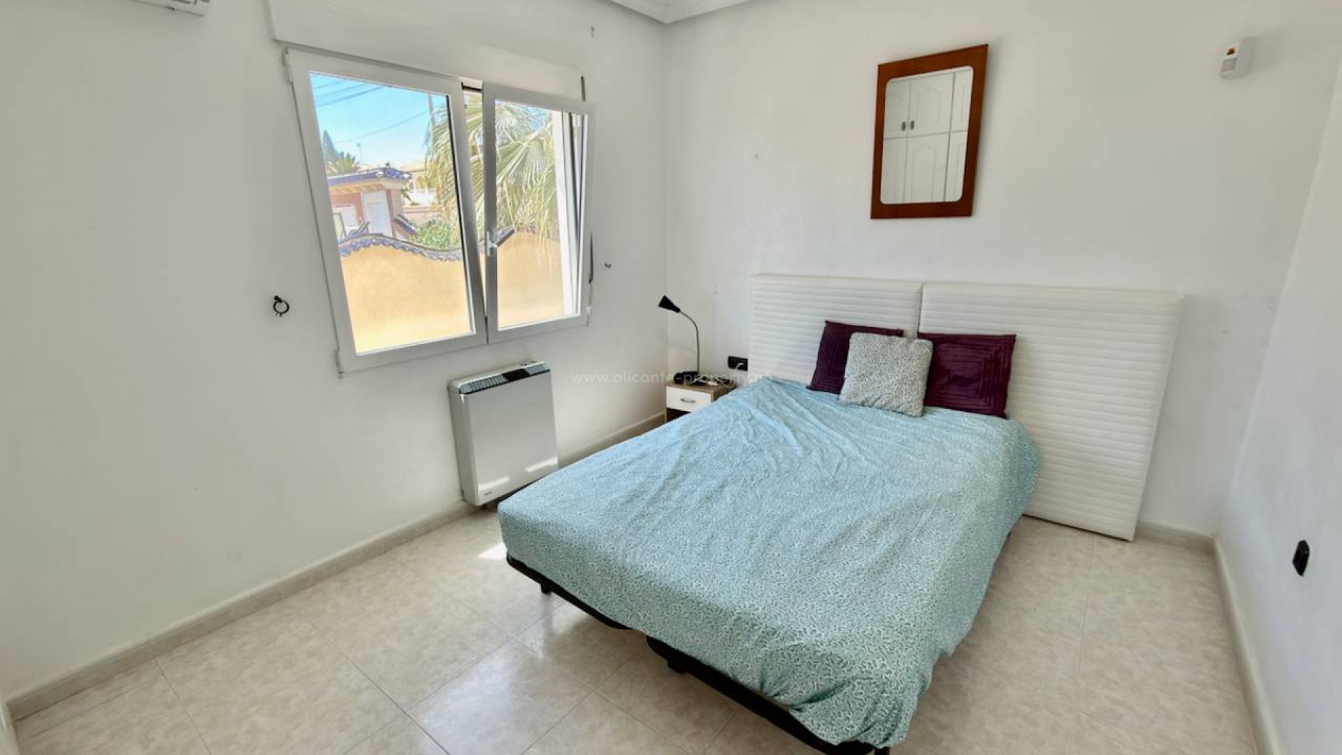 Villa in Urbanizaciones