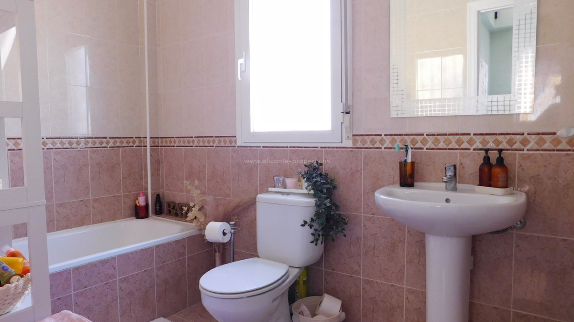 Villa in Villamartín