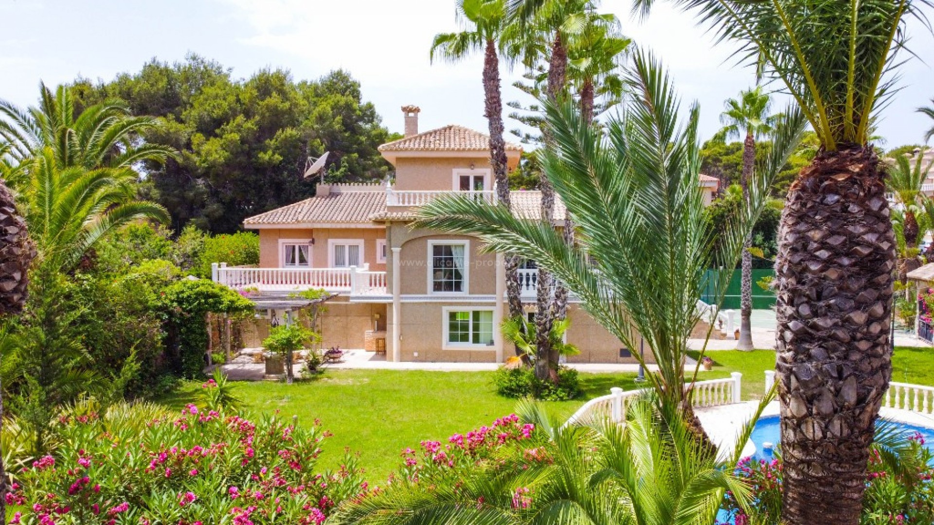 Villa in Villamartín