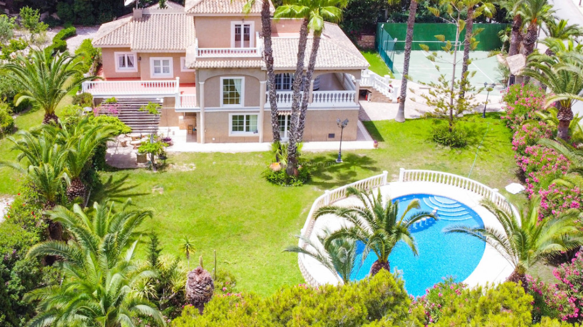 Villa in Villamartín
