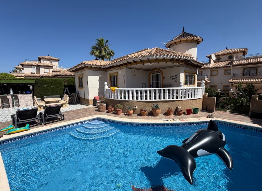 Villa in Villamartin