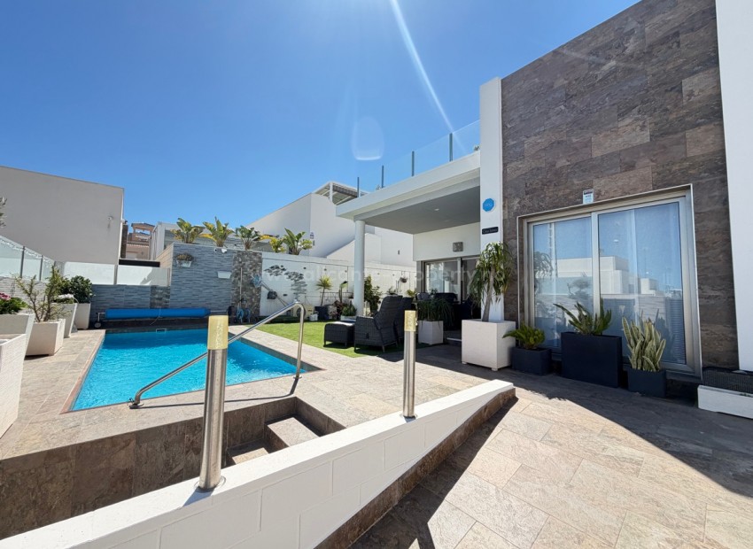 Villa in Villamartin