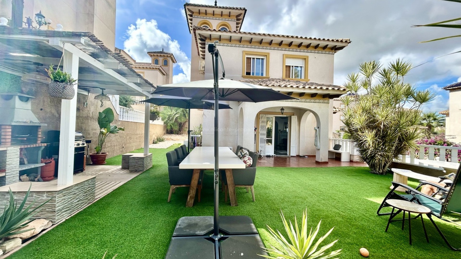 Villa in Villamartín