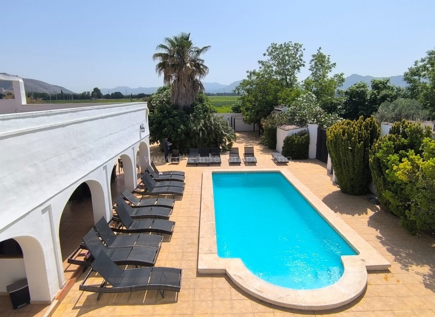 Villa in Villena Centro