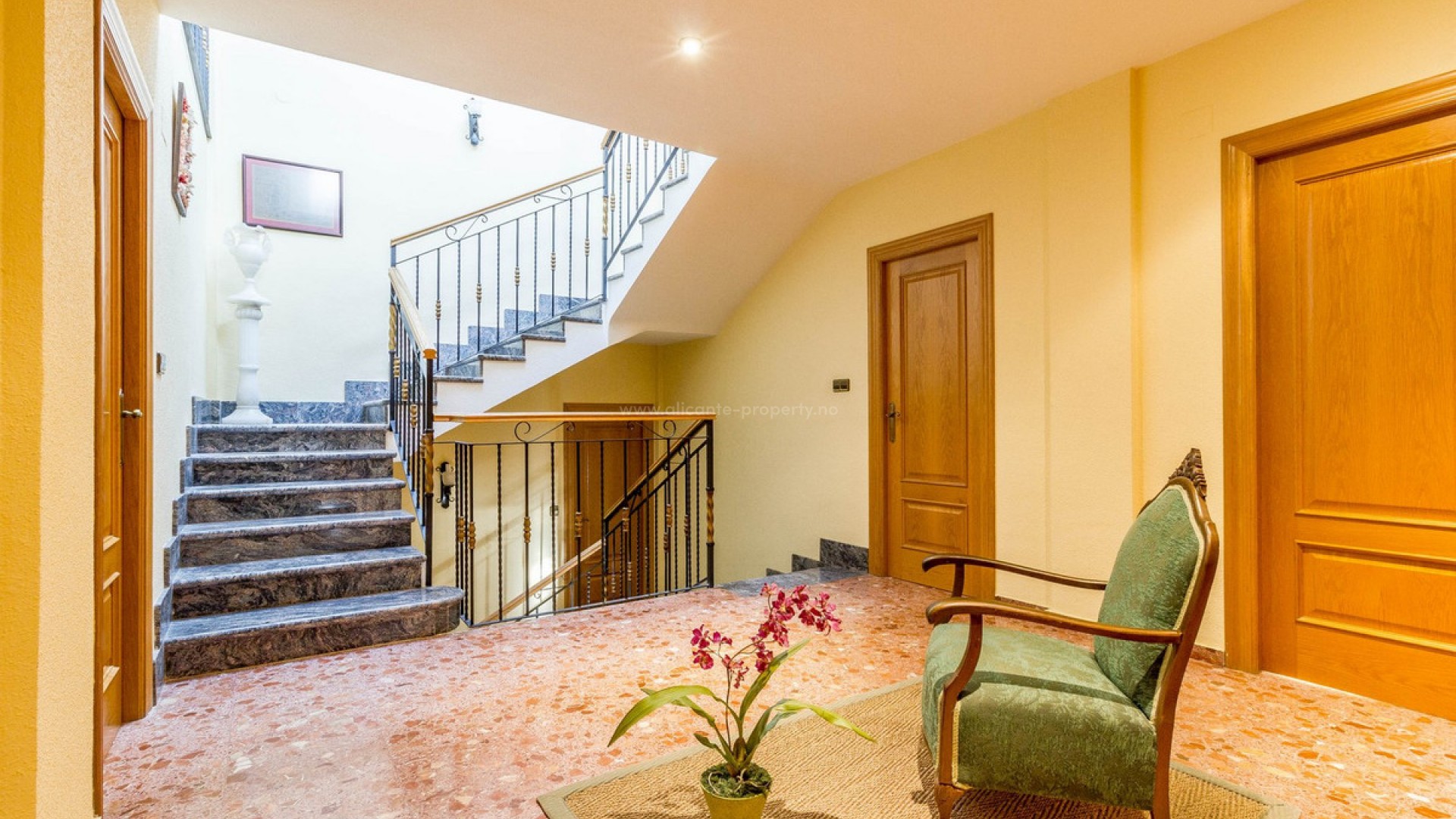 Villa in Yecla Centro