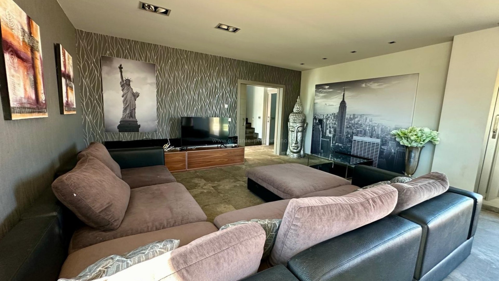 Villa in Yecla Centro