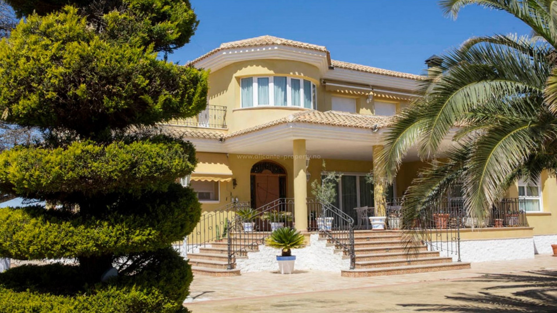 Villa in Yecla Centro