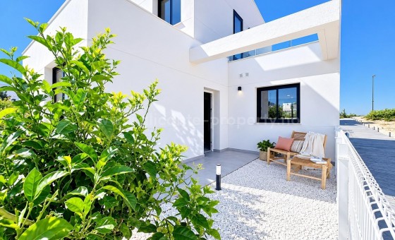 Villa - Nueva construcción  - Baños y Mendigos - Altaona Golf