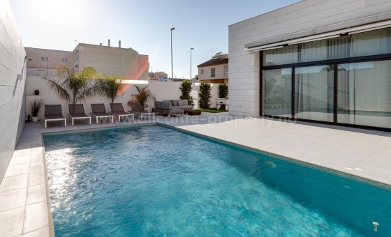 Villa - Nueva construcción  - Pilar de la Horadada - Pilar de la Horadada