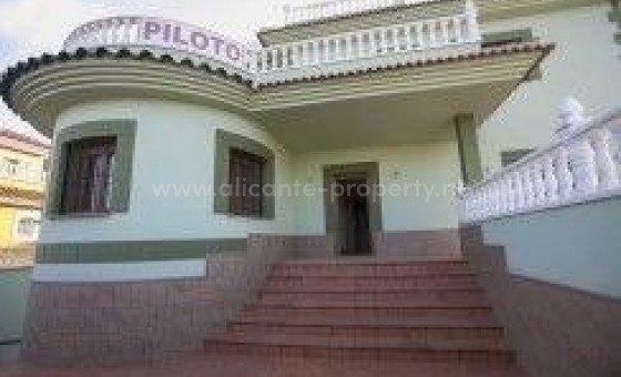 Villa - Nueva construcción  - Torrevieja - NBG-78019