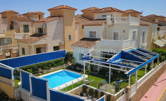 Villa - Resale - Algorfa - Algorfa Centro
