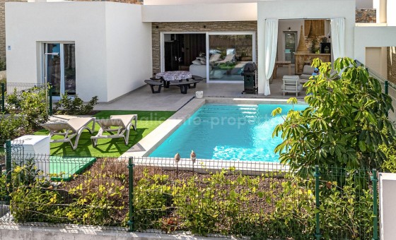 Villa - Resale - Algorfa - Algorfa Centro