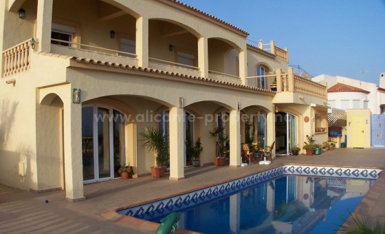 Villa - Resale - Altea -
                Altea