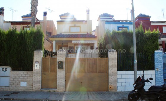 Villa - Resale - Bigastro - Bigastro