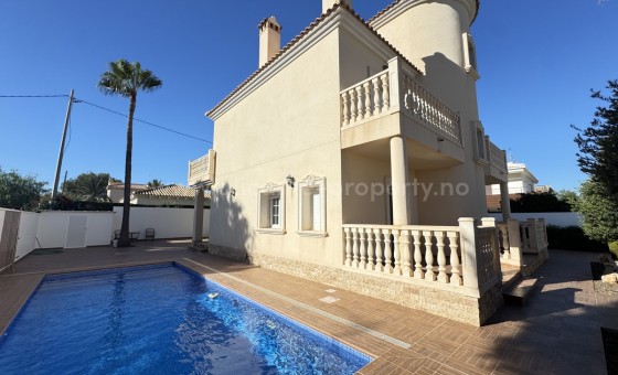 Villa - Resale - Cabo Roig - Cabo Roig