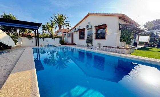 Villa - Resale - Cabo Roig - GAA-68541
