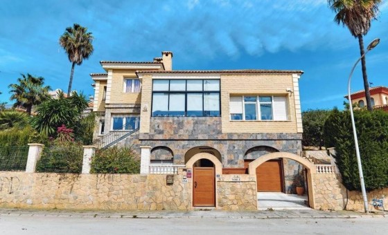 Villa - Resale - Campoamor -
                Campoamor