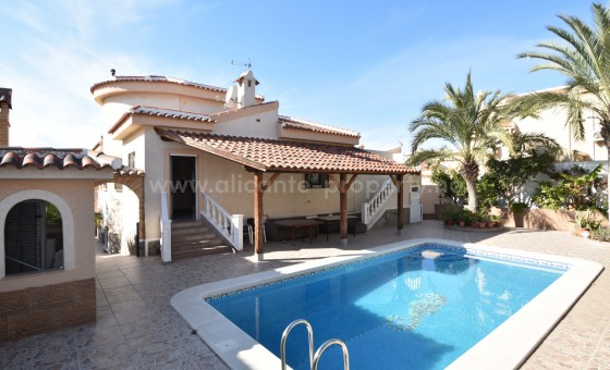 Villa - Resale - Ciudad Quesada - BR-49905