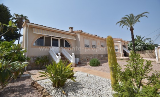 Villa - Resale - Ciudad Quesada - Center