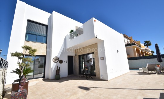 Villa - Resale - Ciudad Quesada - Lo Marabú
