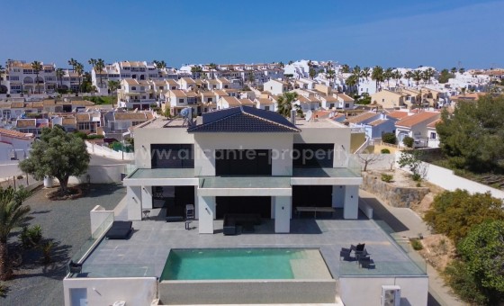 Villa - Resale - Ciudad Quesada - Town Center