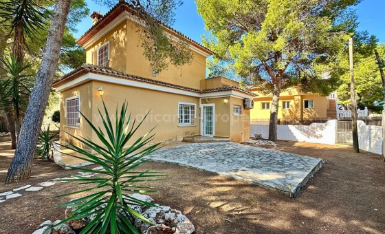 Villa - Resale - Denia -
                Denia Centro