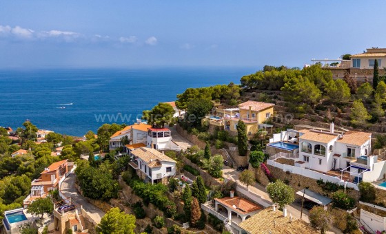 Villa - Resale - Denia - Denia Centro