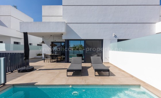 Villa - Resale - Dolores - Dolores Centro