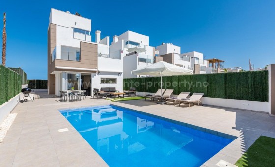 Villa - Resale - Guardamar del Segura - BR-11975