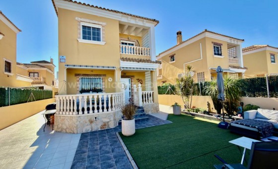 Villa - Resale - Guardamar del Segura - GAA-26538