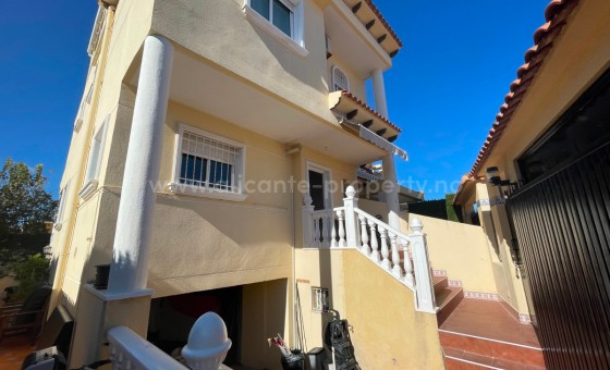 Villa - Resale - Guardamar del Segura - Guardamar del Segura Centro
