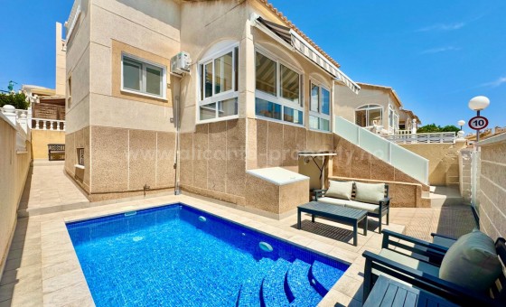 Villa - Resale - La Florida - La Florida