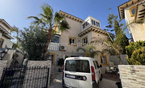 Villa - Resale - La Zenia -
                La Zenia