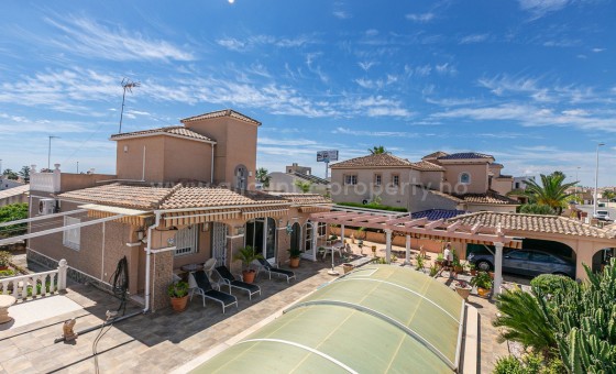 Villa - Resale - La Zenia -
                La Zenia