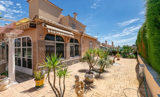 Villa - Resale - La Zenia - La Zenia