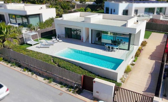 Villa - Resale - Las Colinas - Las Colinas Golf Resort