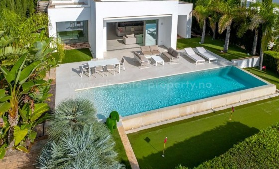 Villa - Resale - Las Colinas - Las Colinas Golf Resort